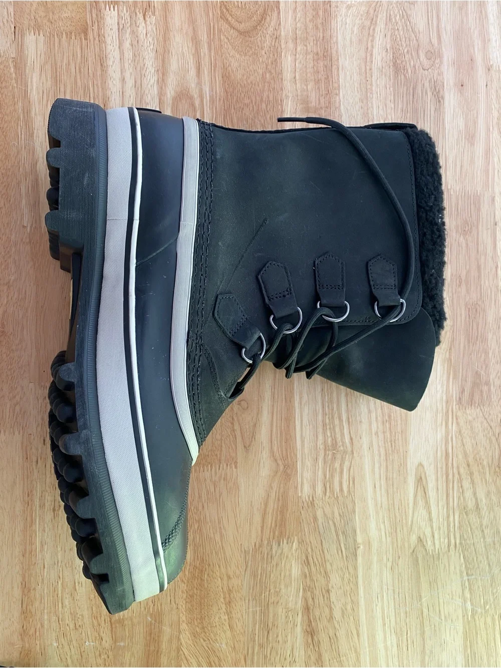 Sorel Black Boots with White Trim - Lace-Up Winter Footwear